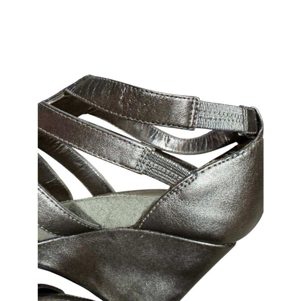 Aerosoles Plush Love Metallic Pewter Wedge Sandals Size 7.5 Comfort Shoes - Picture 5 of 12